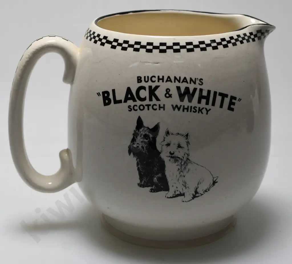 BUCHANAN'S BLACK & WHITE WHISKY WATER JUG Image 1++