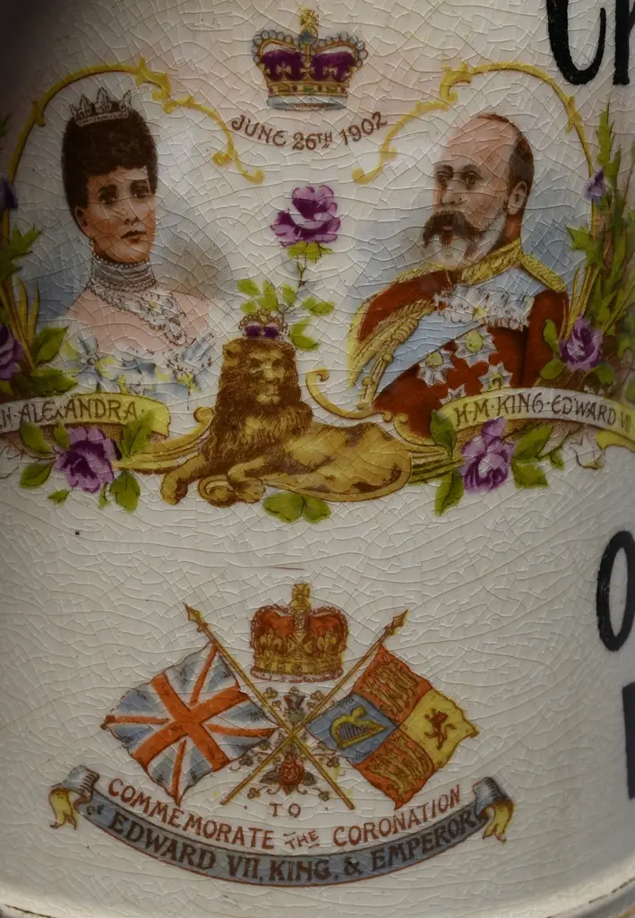 CRAWFORD’S OLD SCOTCH WHISKY WATER JUG Image 1++
