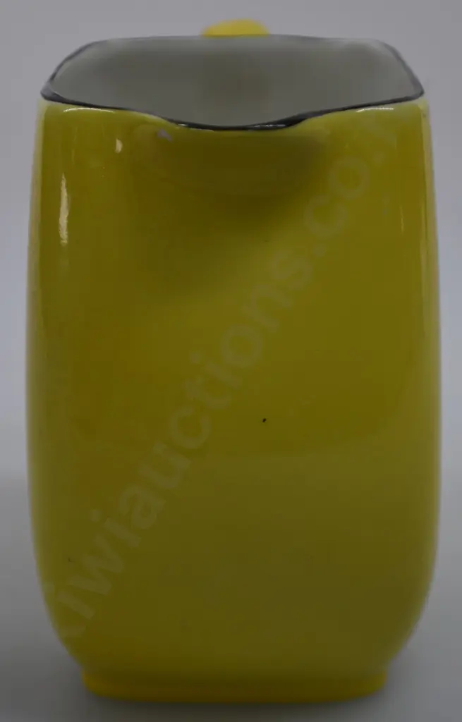 CRAWFORD’S OLD SCOTCH WHISKY WATER JUG Image 1++