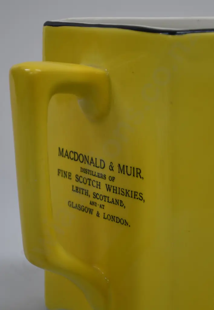 HIGHLAND QUEEN WHISKY WATER JUG Image 1++