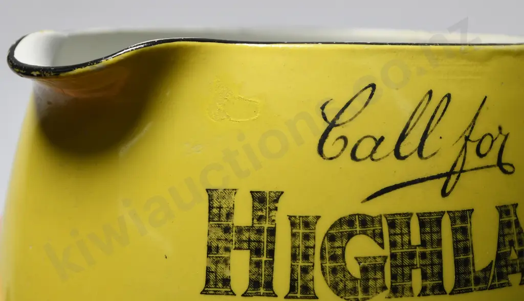 HIGHLAND QUEEN WHISKY WATER JUG Image 1++