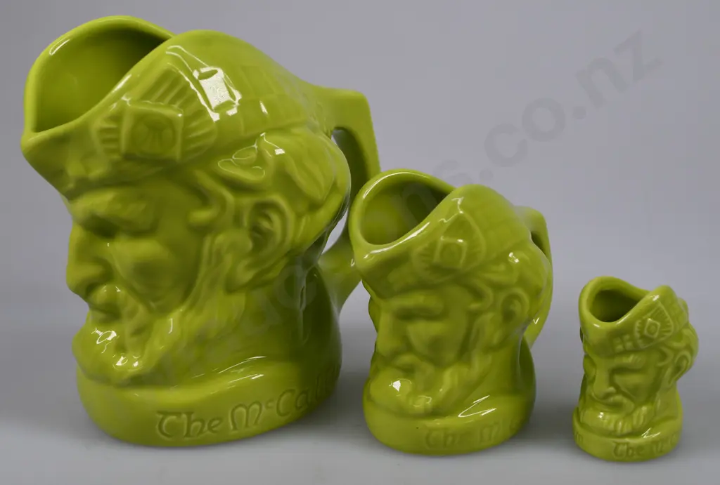 MCCALLUM CHARACTER WHISKY WATER JUGS LIME GREEN Image 1++