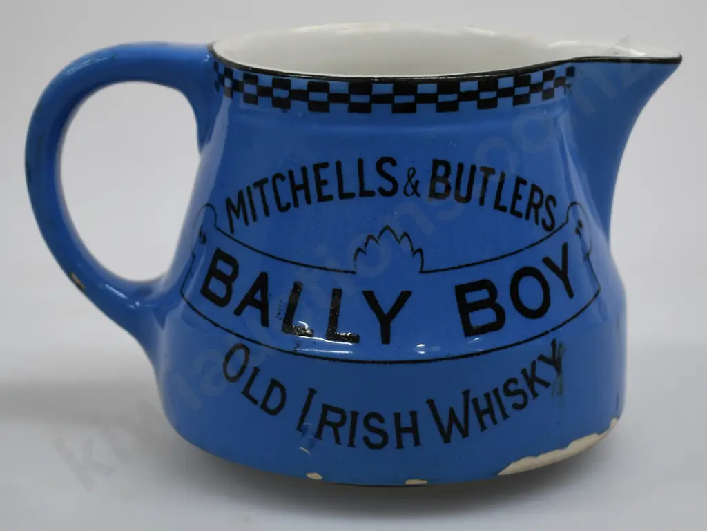 MITCHELLS & BUTLERS OLD IRISH WHISKY WATER JUG Image 1++
