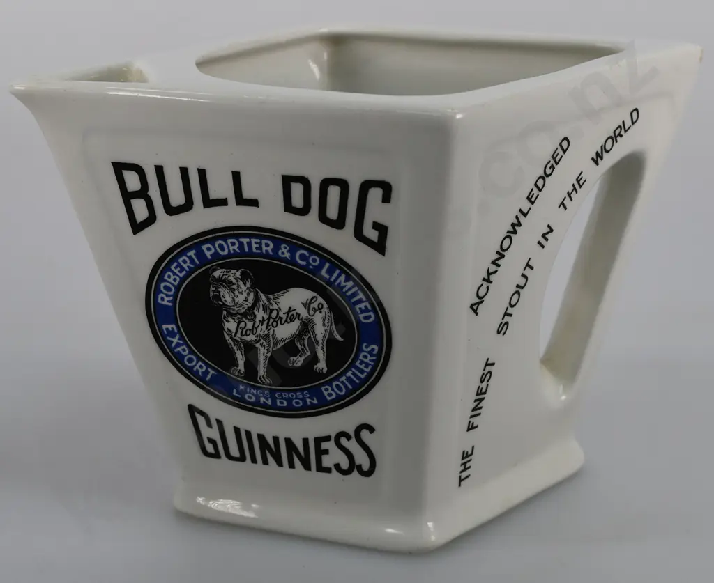 ROBERT PORTER GUINNESS BULLDOG WATER JUG Image 1++
