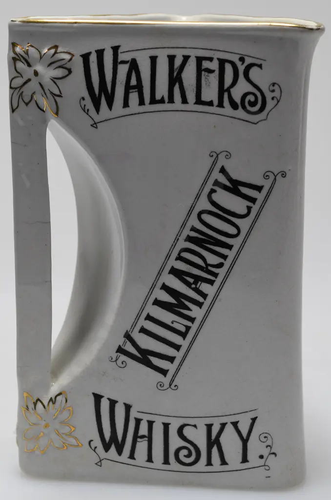 WALKER'S KILMARNOCK WHISKY WATER JUG Image 1++