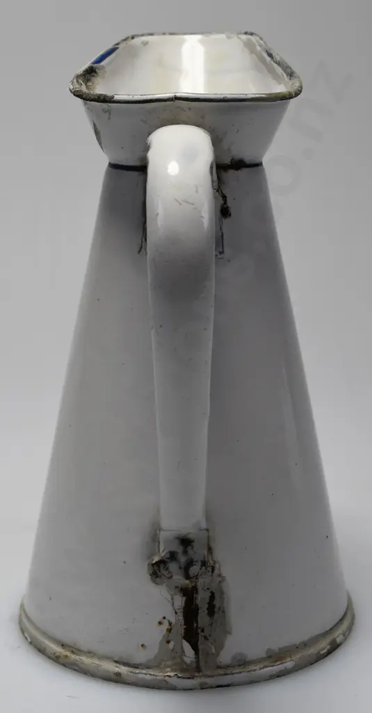 WILLIAMS'S SCOTCH WHISKY ENAMEL WATER JUG Image 1++