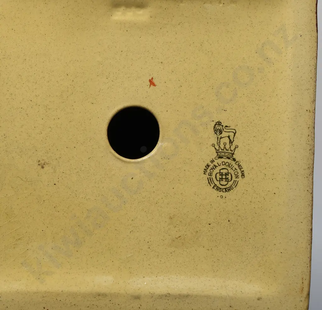 ARMY CLUB CIGARETTES DOULTON ADVERTISING FIGURE Image 1++