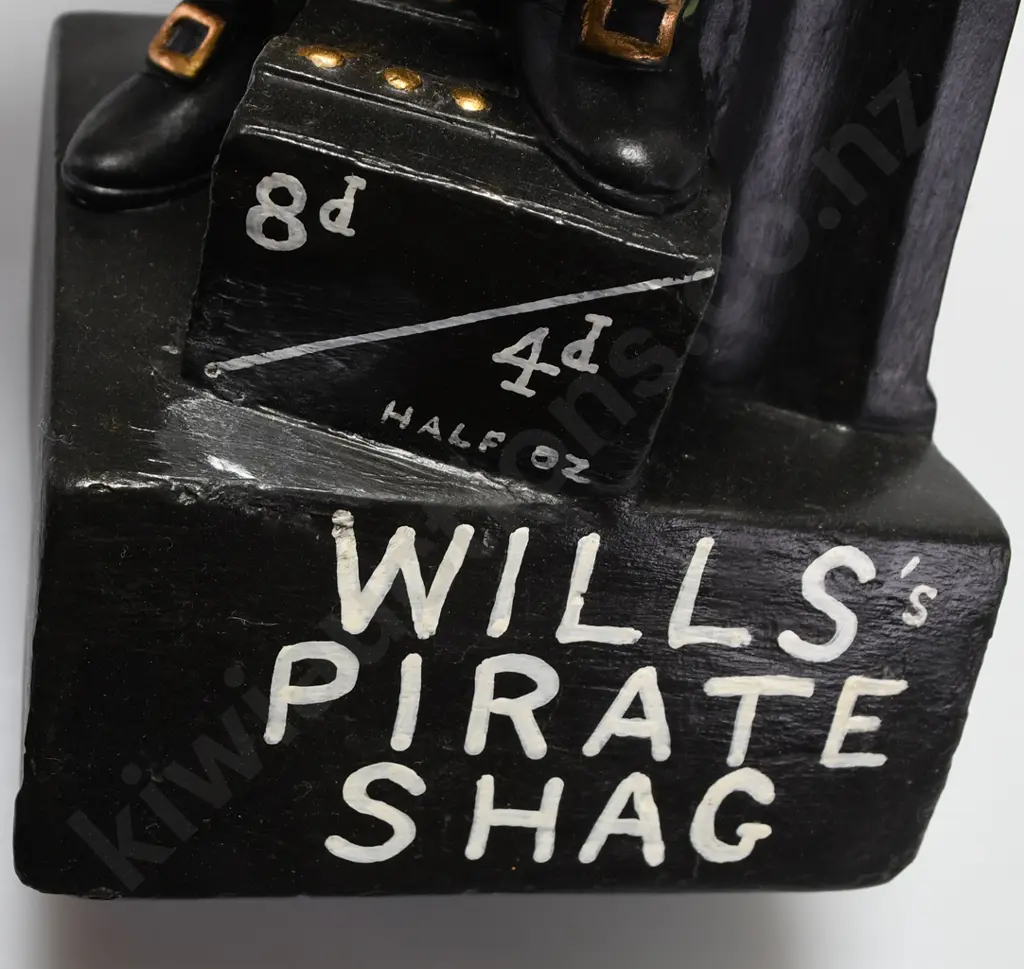 WILLS'S PIRATE SHAG FIGURE Image 1++