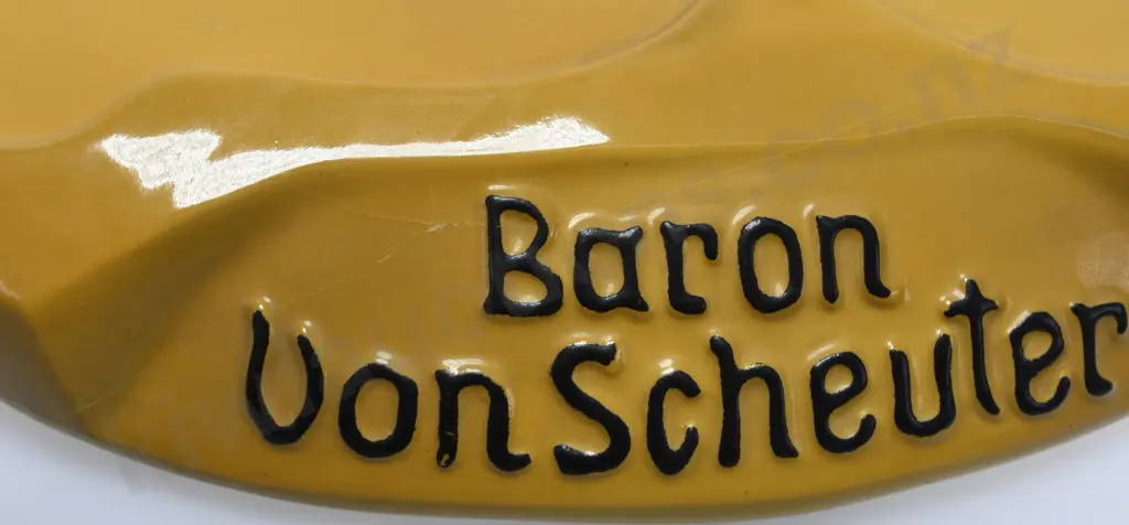 BARON VON SCHEUTER FIGURE AND BOTTLE Image 1++