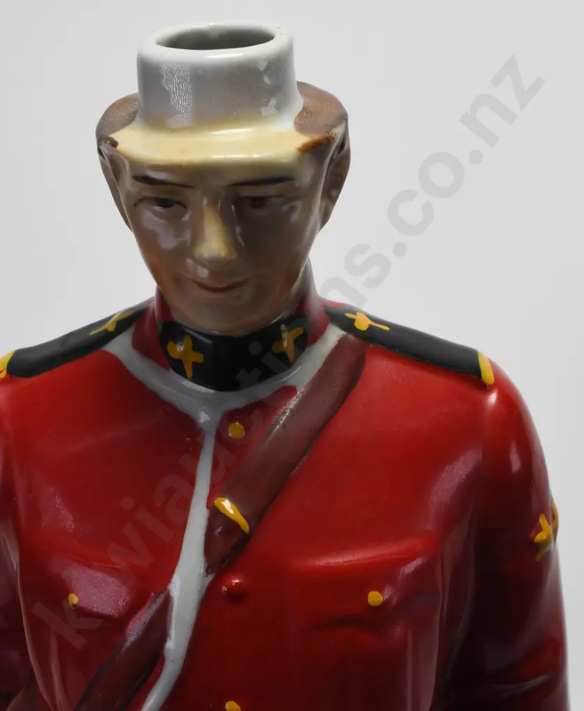 CANADIAN MIST WHISKY DECANTER Image 1++