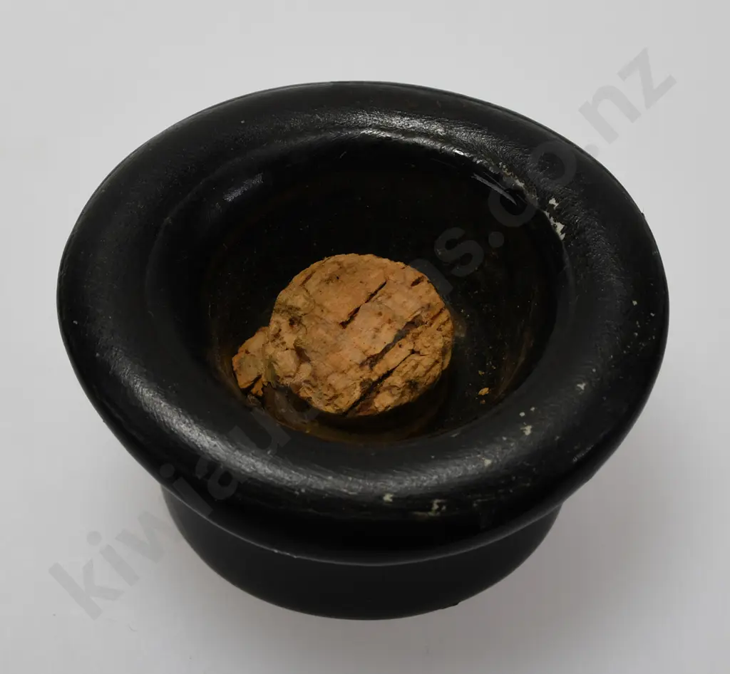 OLD CROW CERAMIC DECANTER Image 1++