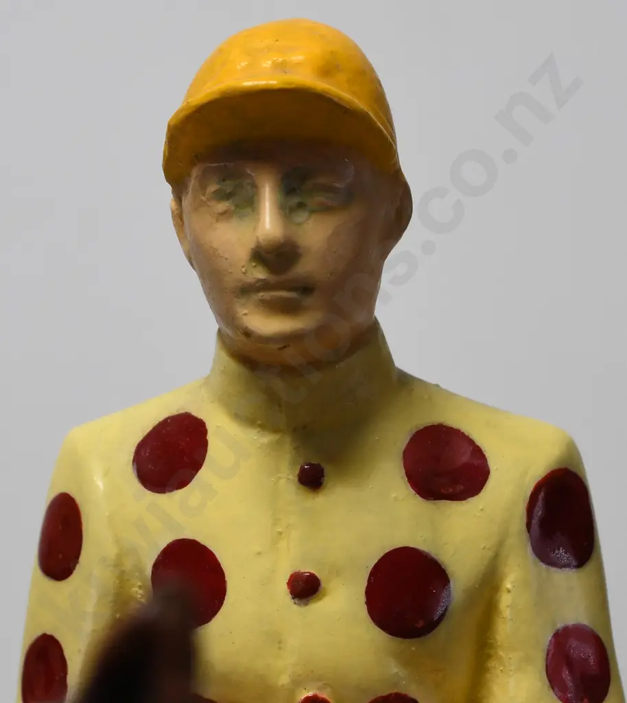 ST LEGER SCOTCH HORSE AND JOCKEY FIGURE Image 1++