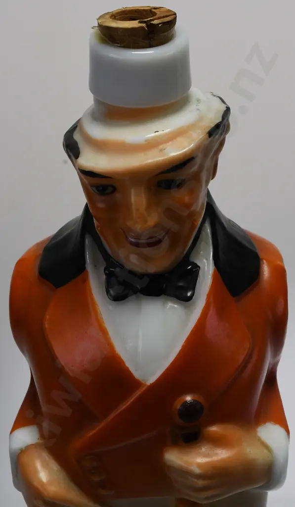 JOHNNIE WALKER GLASS DECANTER Image 1++