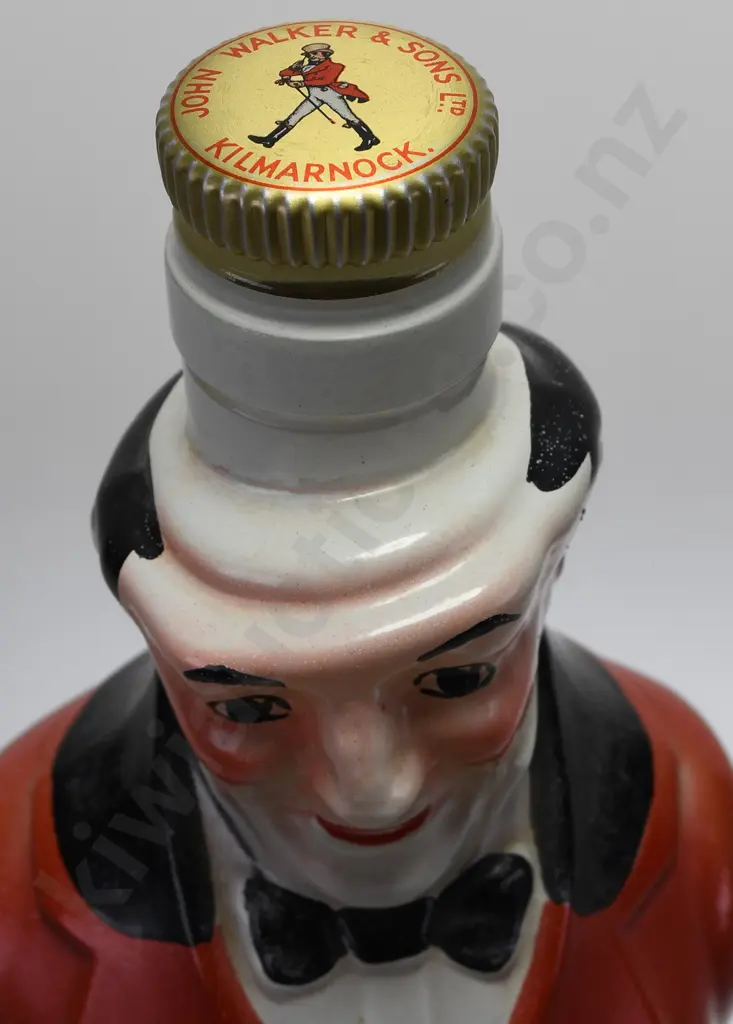 JOHNNIE WALKER GLASS DECANTER Image 1++