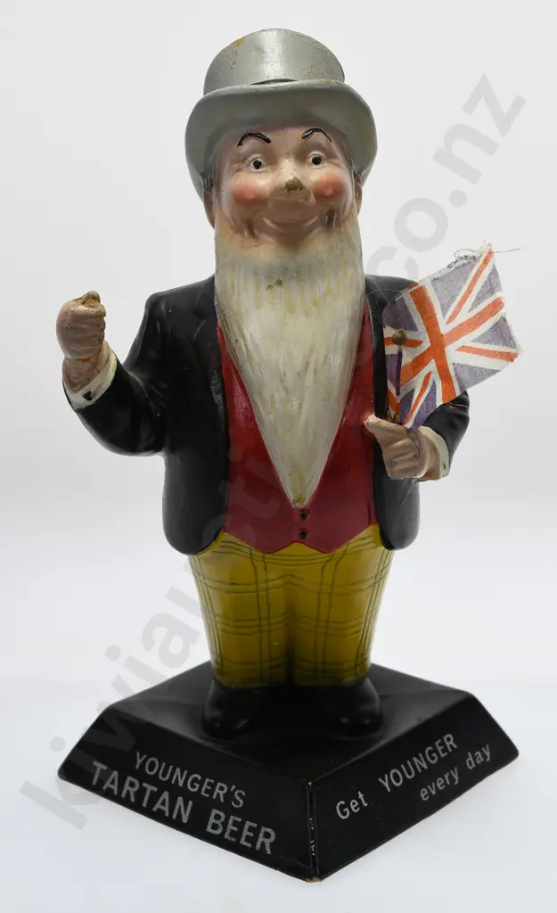YOUNGER’S TARTAN BEER ADVERTISING FIGURE Image 1++