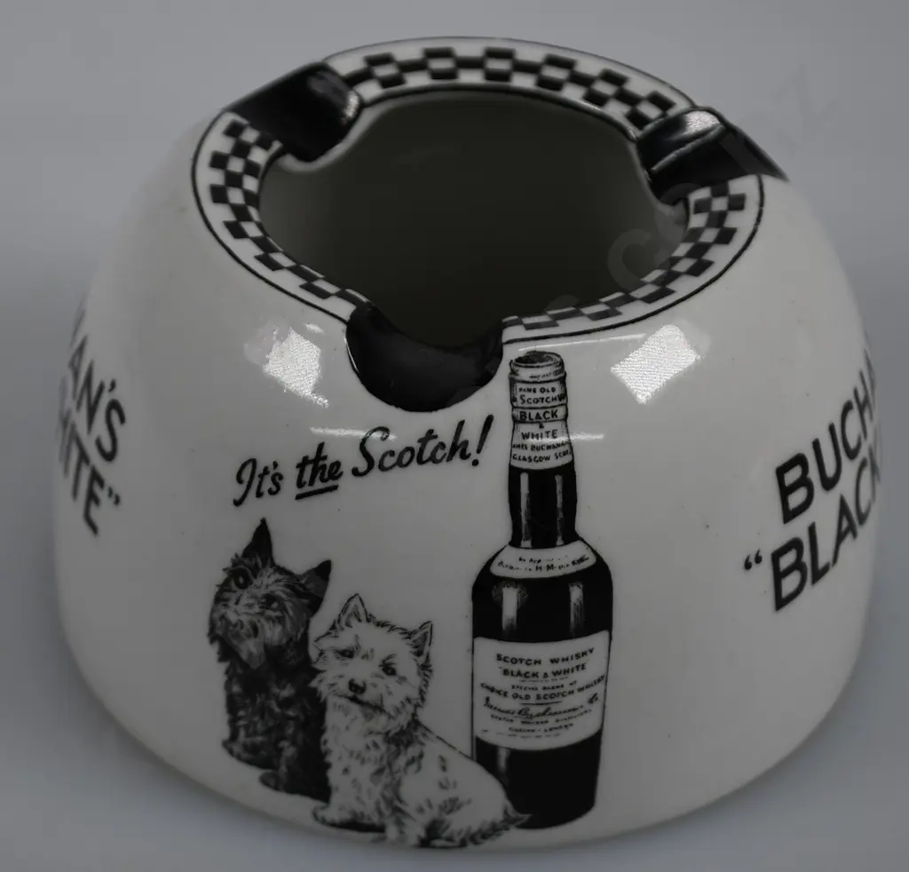 BLACK & WHITE BEEHIVE WHISKY ASHTRAY Image 1++
