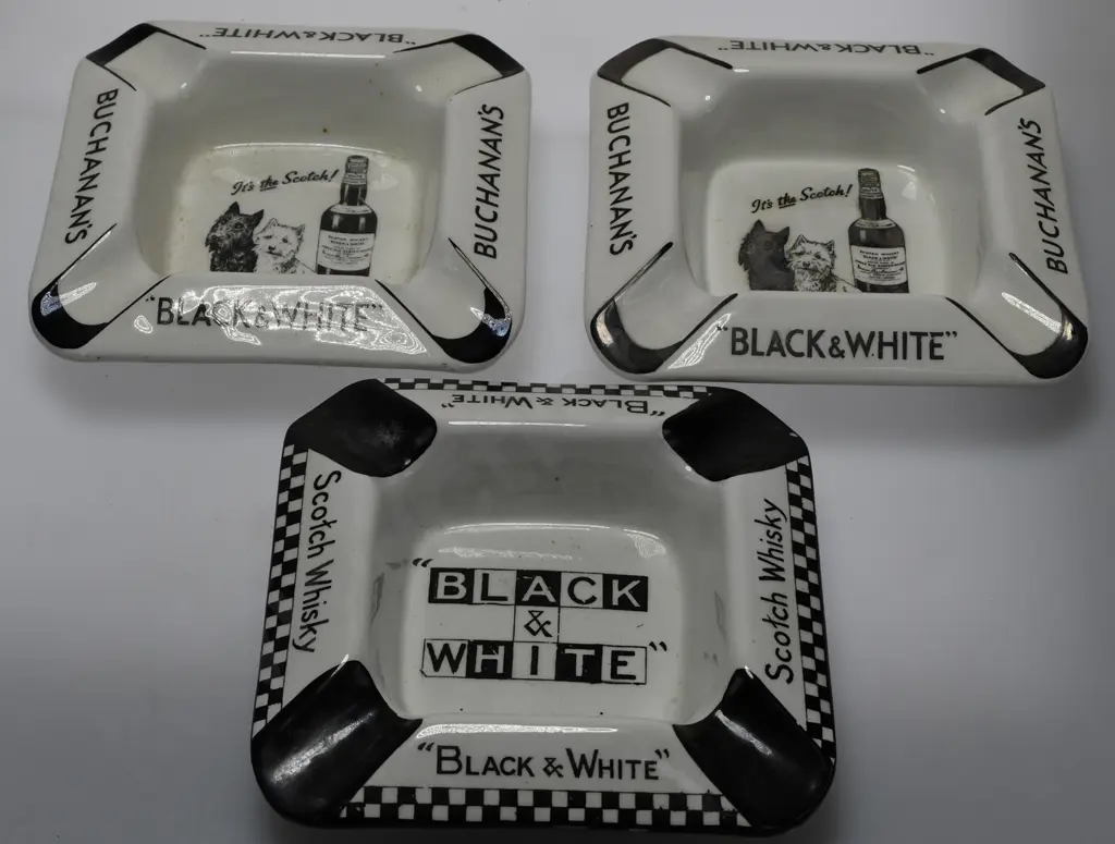 BLACK & WHITE ASHTRAYS Image 1++