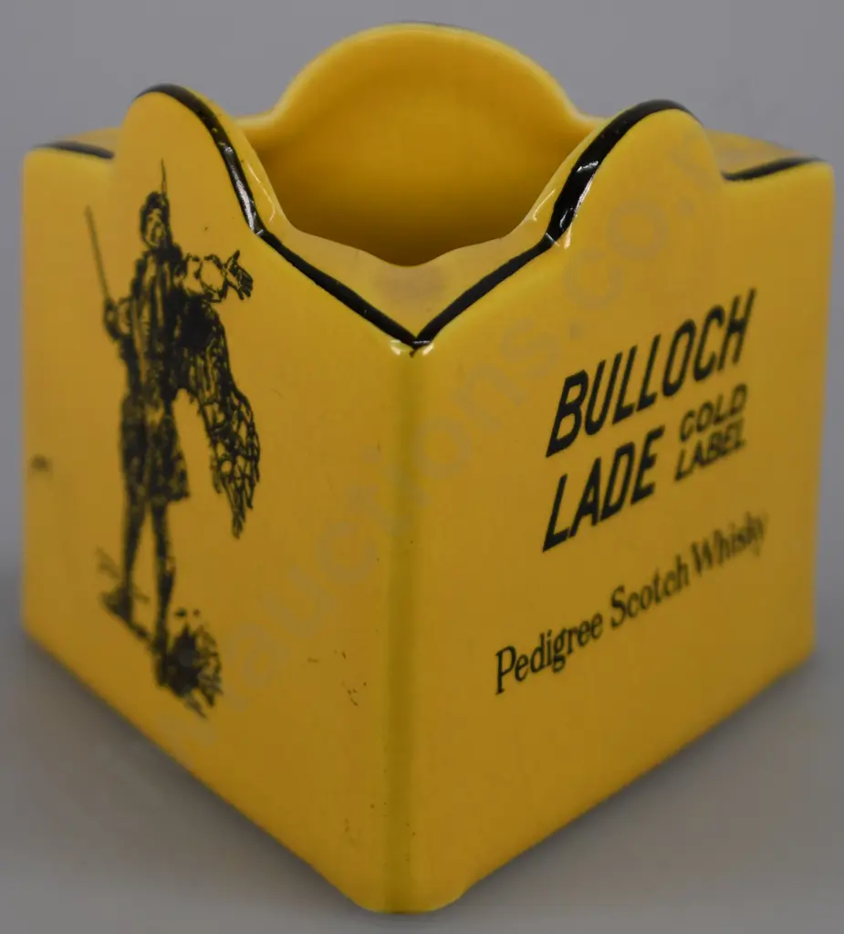 BULLOCH LADE SCOTCH WHISKY ASHTRAY Image 1++