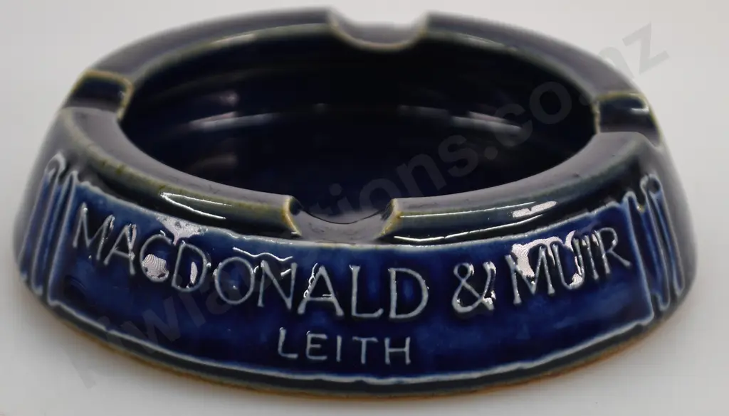 HIGHLAND QUEEN SCOTCH WHISKY ASHTRAY Image 1++
