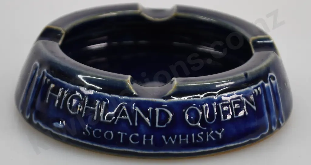 HIGHLAND QUEEN SCOTCH WHISKY ASHTRAY Image 1++