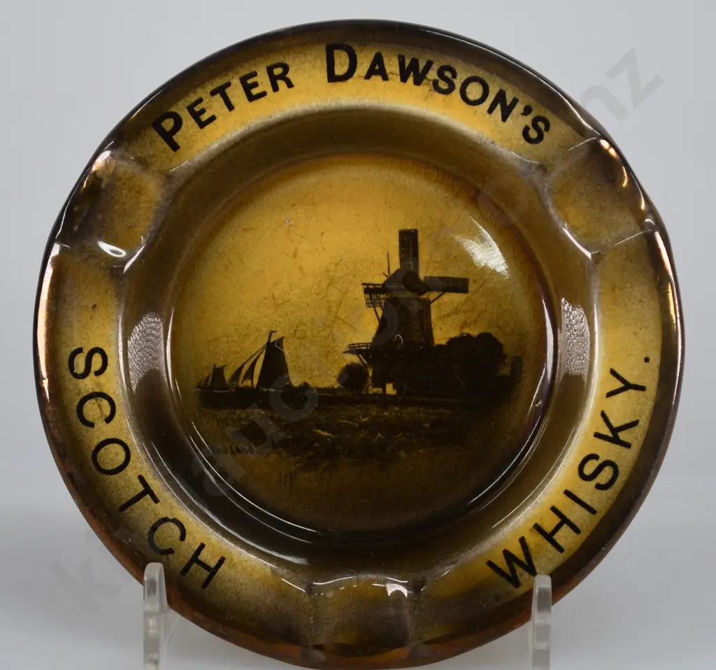 PETER DAWSON SCOTCH WHISKY ASHTRAY Image 1++