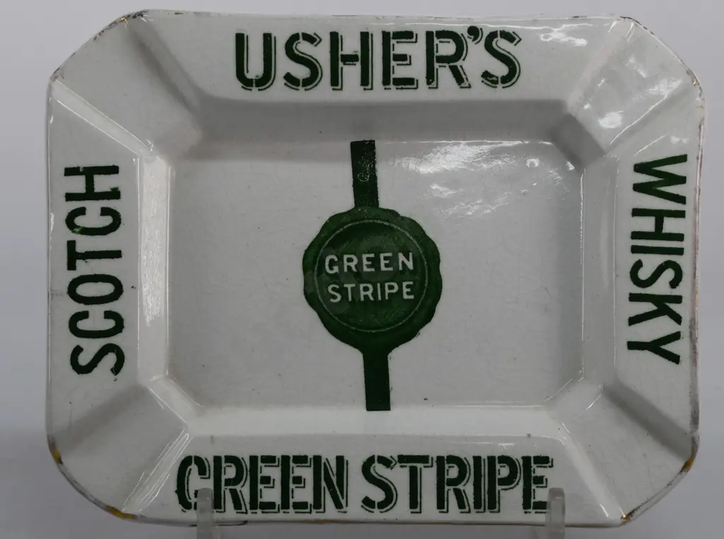 USHER'S GREEN STRIPE SCOTCH WHISKY ASHTRAY Image 1++