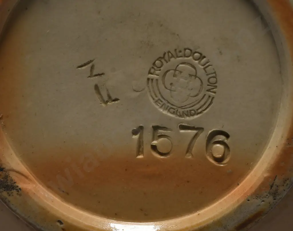 WHITBREAD'S ALE & STOUT ASHTRAY Image 1++