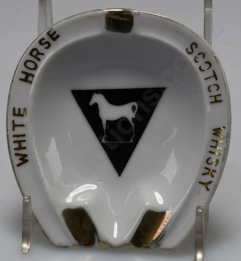 WHITE HORSE SCOTCH WHISKY ASHTRAY Image 1++