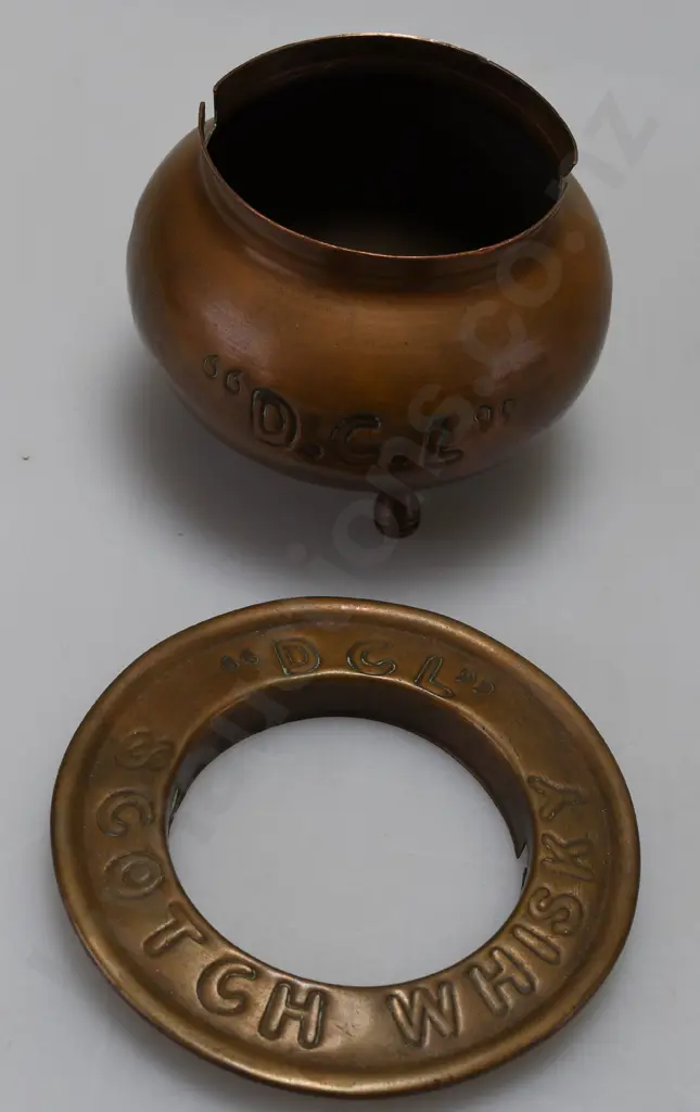 METAL WHISKY ADVERTISING ASHTRAYS Image 1++