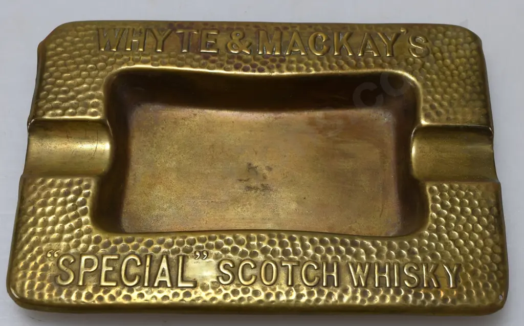 METAL WHISKY ADVERTISING ASHTRAYS Image 1++