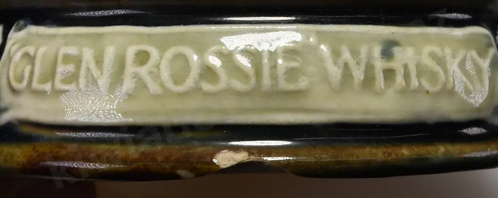 WHISKY / GIN ADVERTISING ASHTRAYS Image 1++