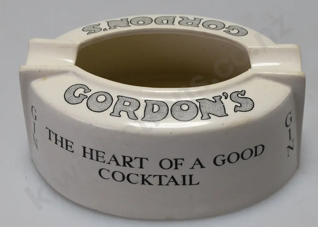 WHISKY / GIN ADVERTISING ASHTRAYS Image 1++