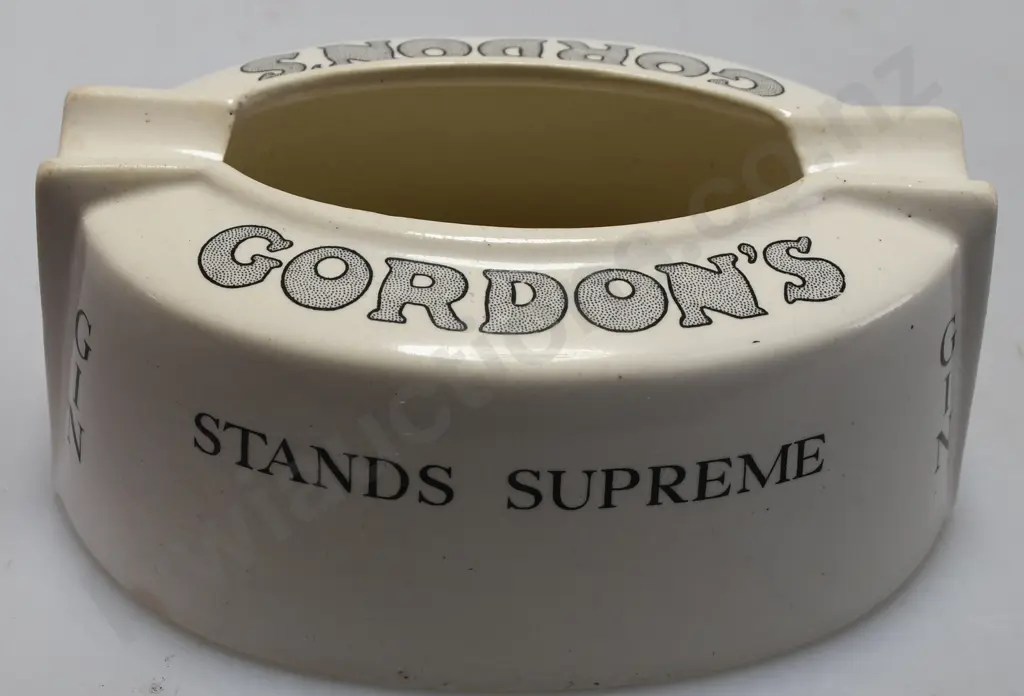 WHISKY / GIN ADVERTISING ASHTRAYS Image 1++