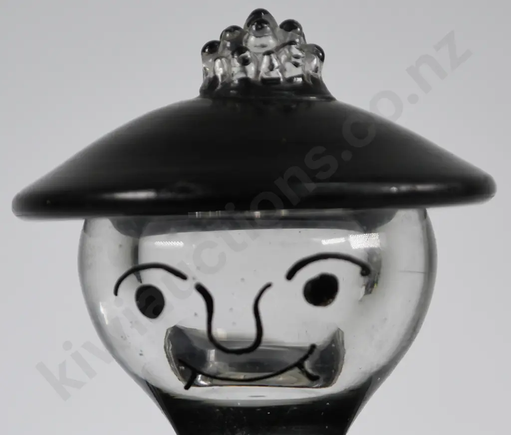 BLASCK & WHITE WHISKY DECANTER Image 1++