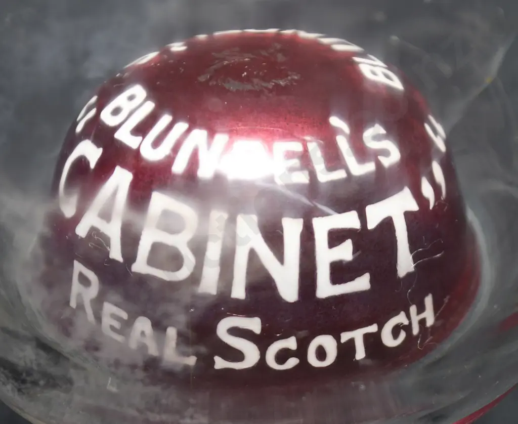 BLUNDELL'S CABINET REAL SCOTCH GLASS WATER JUG Image 1++