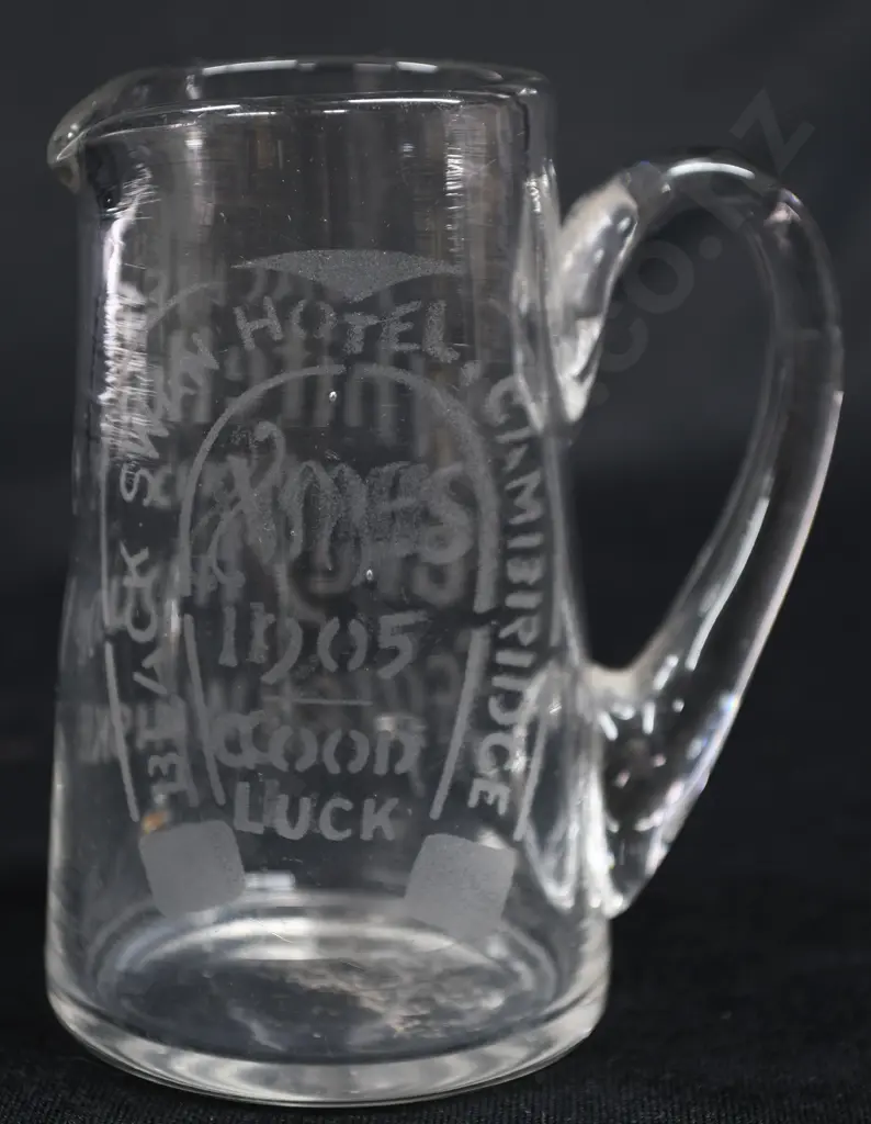 MACKIE'S WHITE HORSE & GREYHOUND GLASS WATER JUG Image 1++