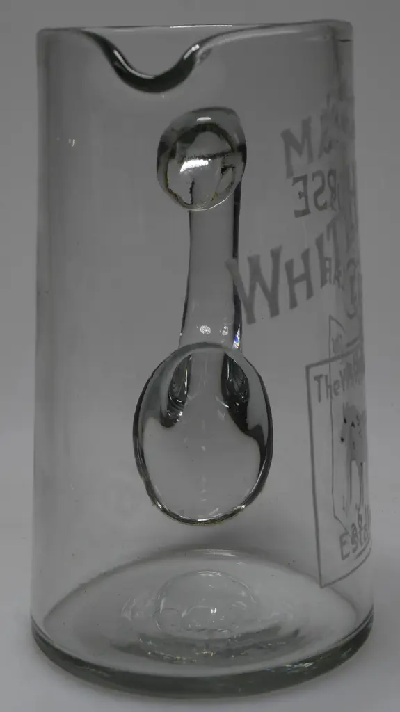MACKIE'S WHITE HORSE CELLAR GLASS WATER JUG Image 1++