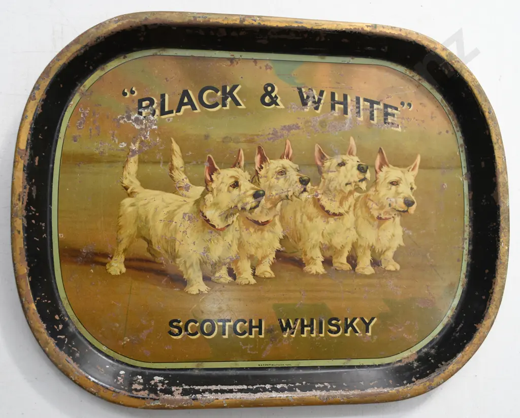 BLACK & WHITE SCOTCH WHISKY DRINKS TRAY Image 1++