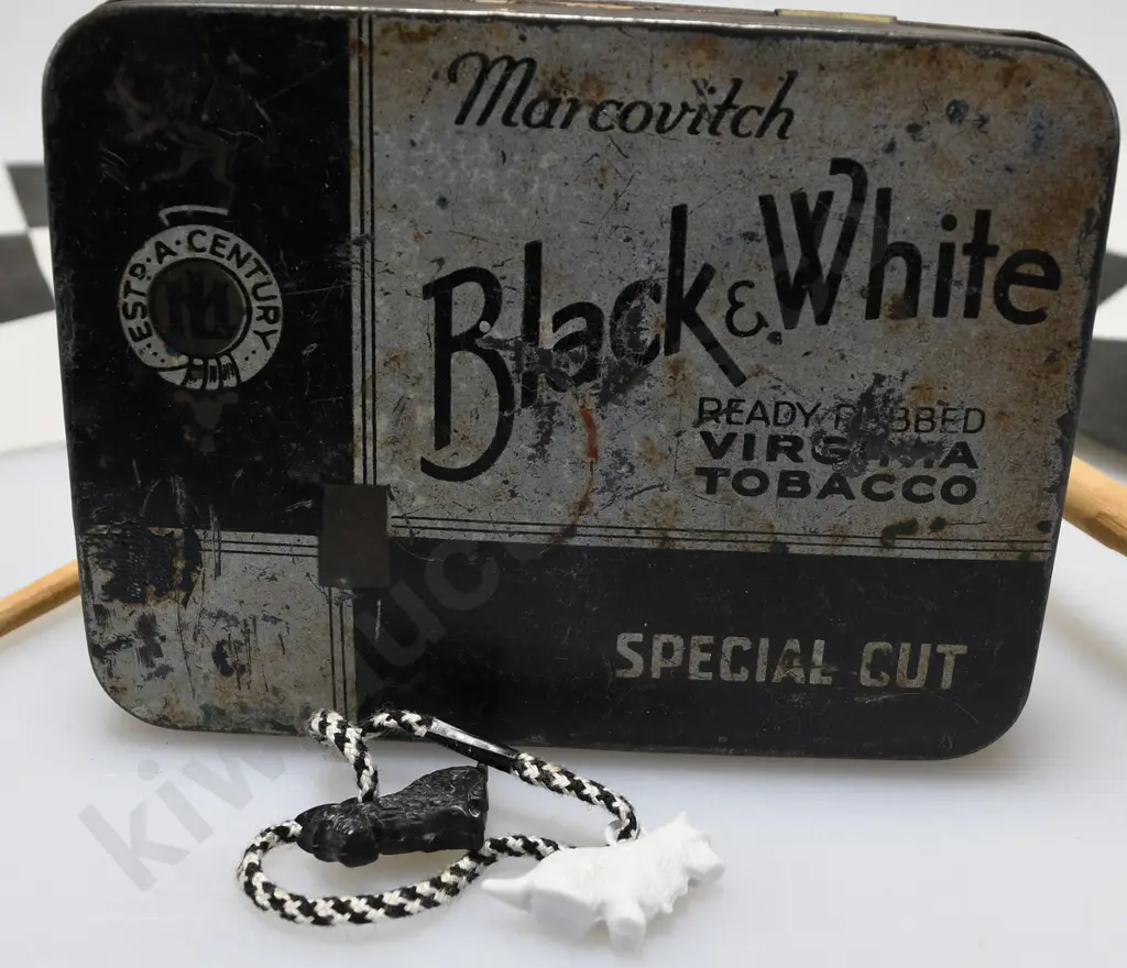 BLACK & WHITE WHISKY BOTTLES ETC Image 1++