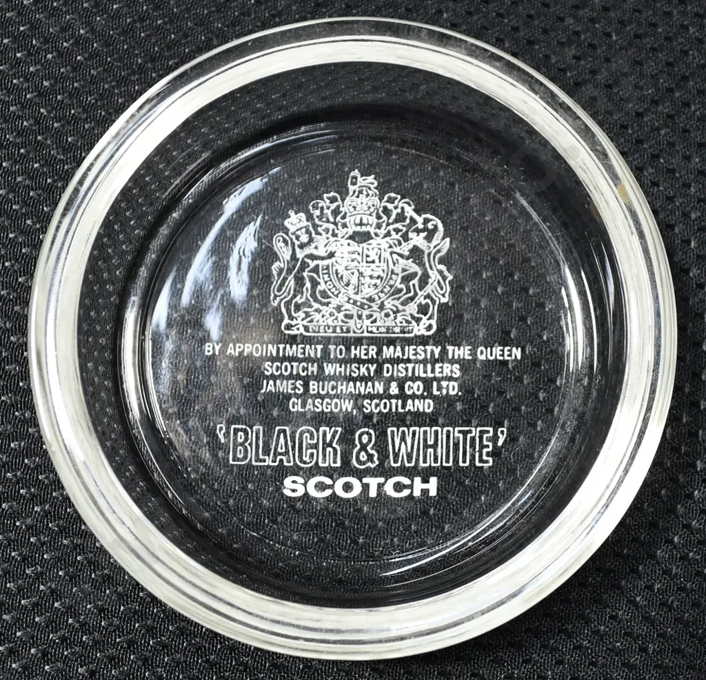 MIXED BLACK & WHITE COLLECTABLES Image 1++