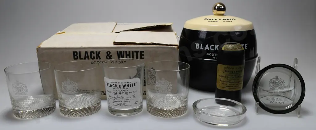 MIXED BLACK & WHITE COLLECTABLES Image 1++