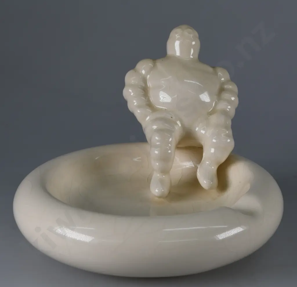 MICHELIN MAN ASHTRAY Image 1++