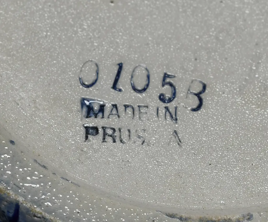 THORNE’S STONEWARE WHISKY TOBACCO JAR Image 1++