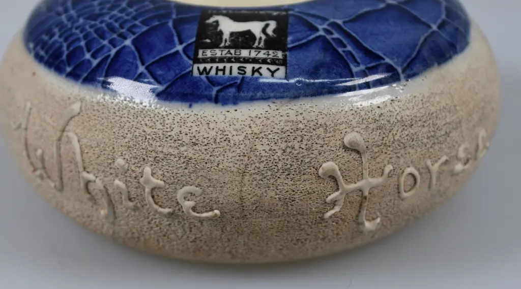 WHITE HORSE WHISKY MATCH STRIKER Image 1++