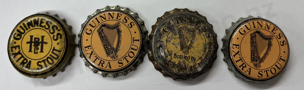 GUINNESS BOTTLE CAPS CORK LINED EARLY VERSIONS Image 1++