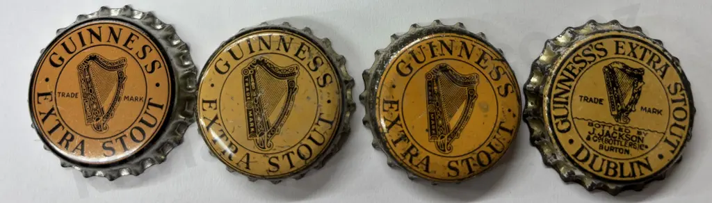 GUINNESS BOTTLE CAPS CORK LINED EARLY VERSIONS Image 1++