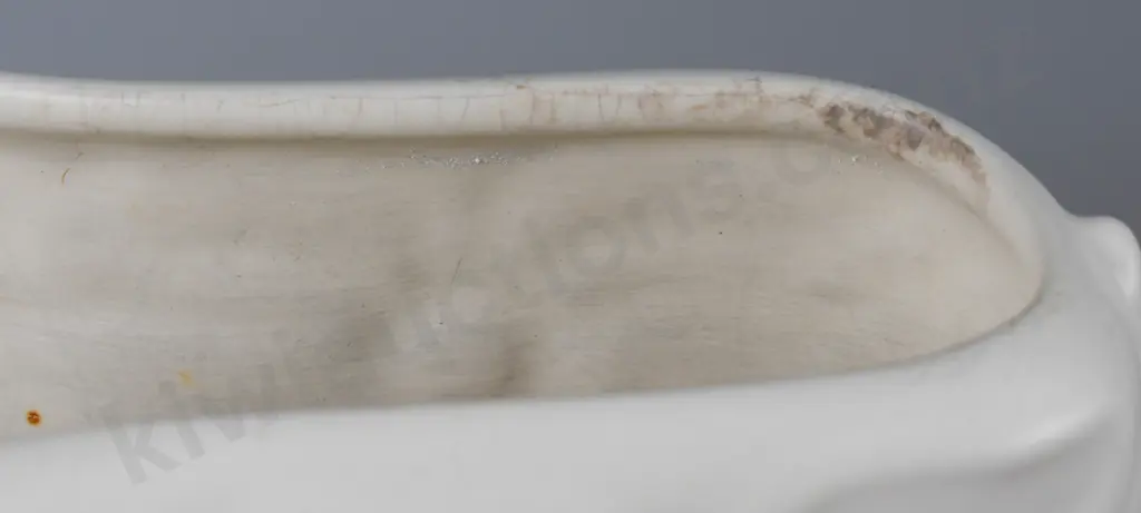 CROWN LYNN WHITE POTTERY MANTLE VASES Image 1++