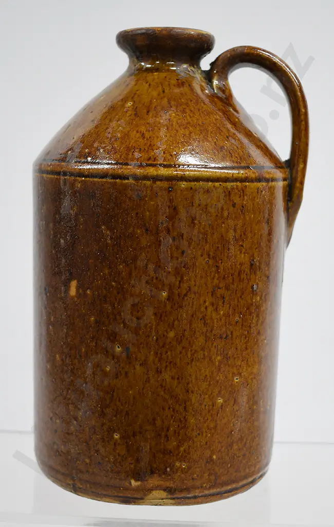 LUKE ADAMS SMALL STONE JAR Image 1++