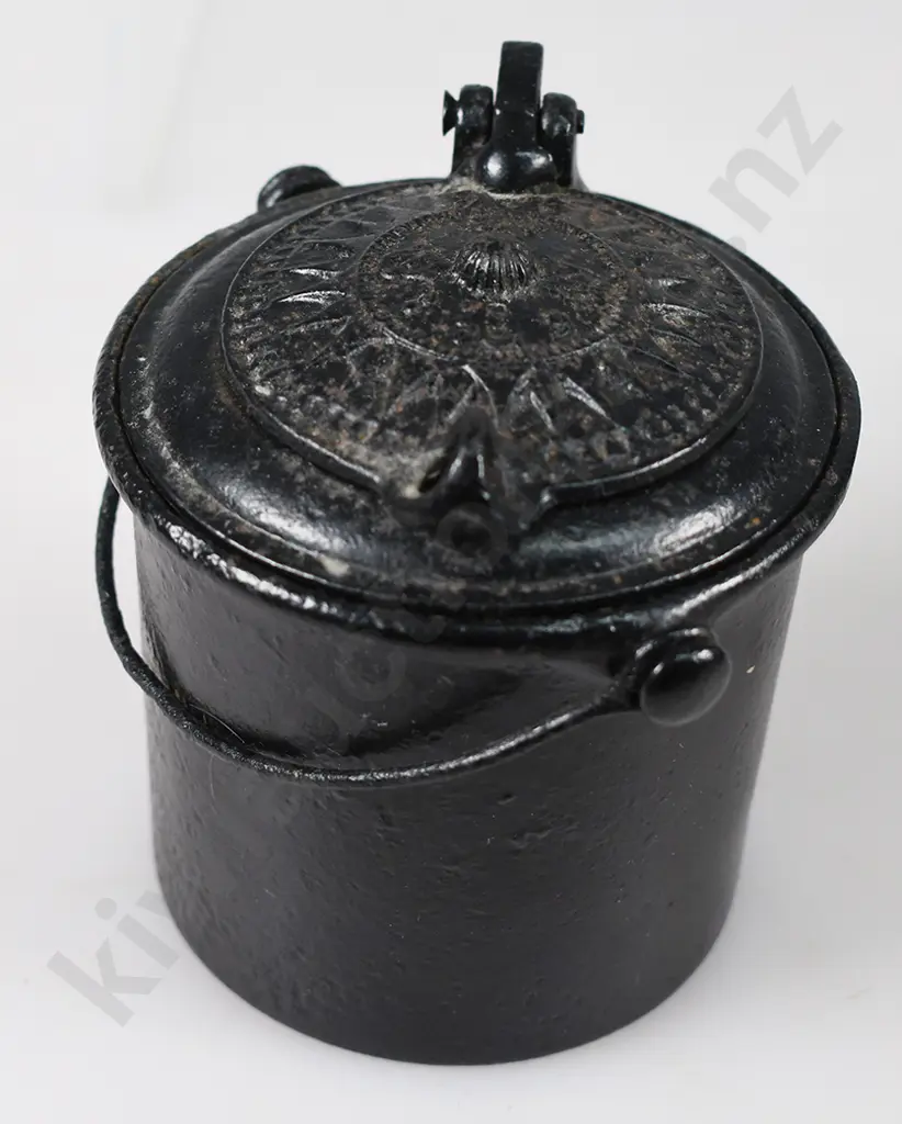 CAST IRON GLUE POT Image 1++