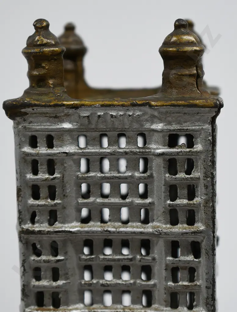 CAST IRON SKYSCRAPER MONEY BANK Image 1++